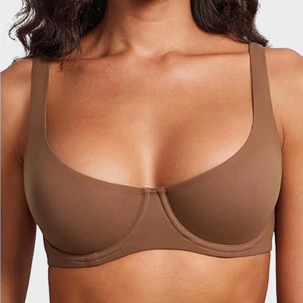 Smooth Underwire Scoop Bra in Brown